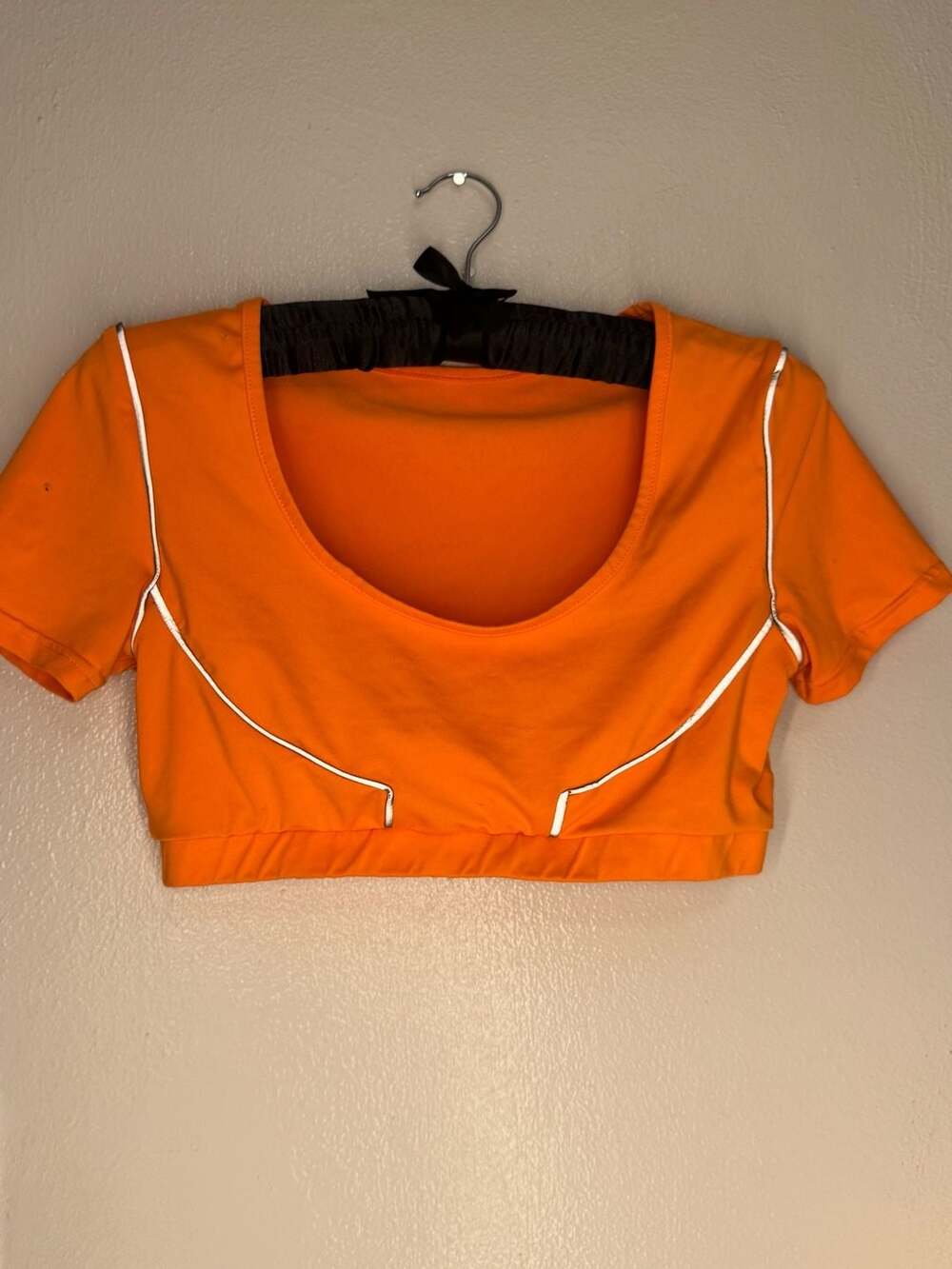 Hazelin Orange Reflective Piping Short Sleeve Crop Top